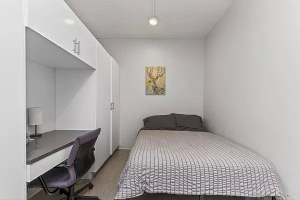 Coliving in South Plaza - KCMO, Kansas City