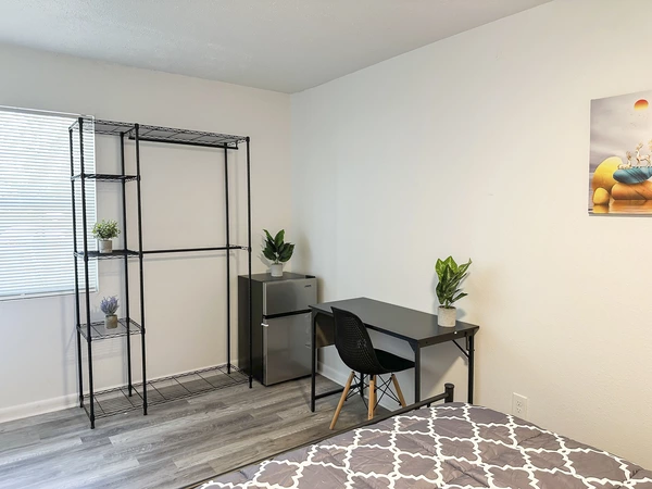Coliving in University Square - North Tampa, Tampa