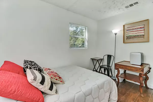 Coliving in Lake Forest - Northside, Jacksonville