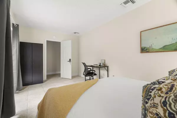 Coliving in Odessa - North Tampa, Tampa