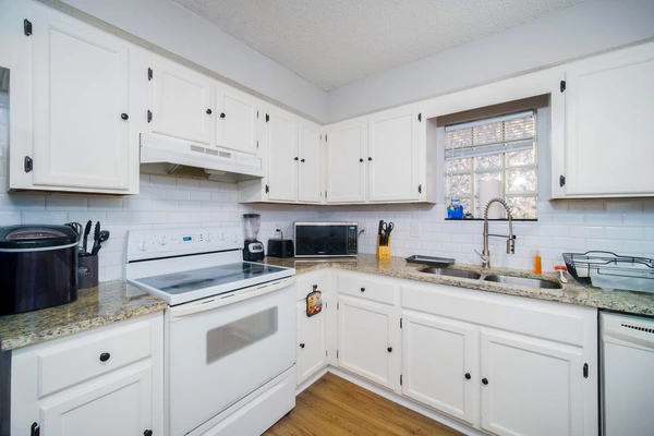 Coliving in Hyde Park JAX - Westside, Jacksonville