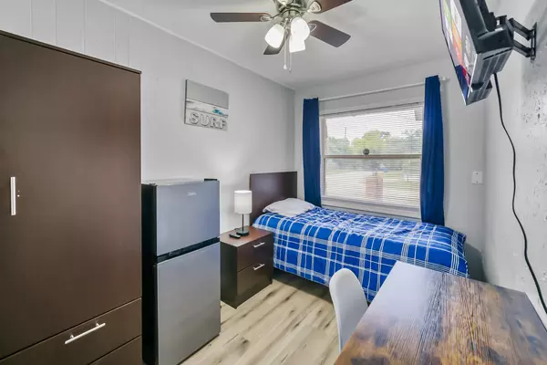 Coliving in Windy Hill - Southside, Jacksonville