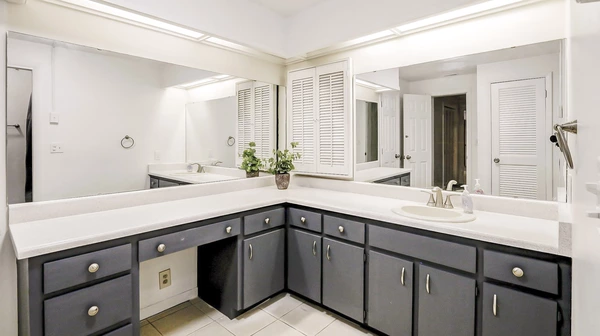 Coliving in University Square - North Tampa, Tampa