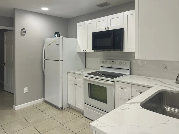 Coliving in Clearwater - Clearwater-St. Petersburg, Tampa