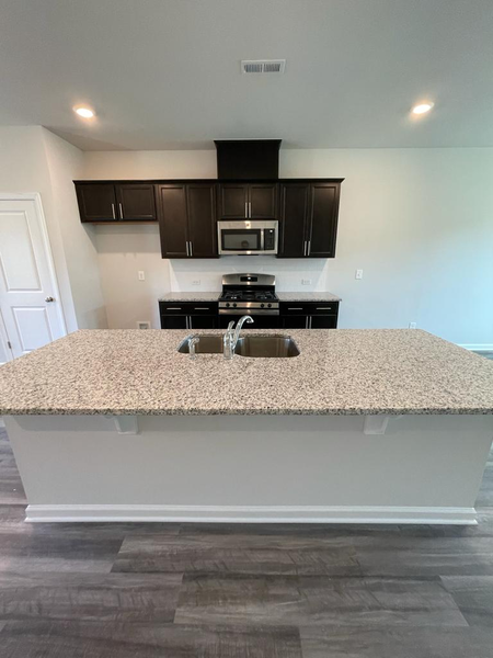 Coliving in Bryson Village - Outer Triangle, Raleigh