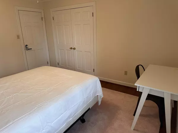 Coliving in North Ridge Estates - North Raleigh, Raleigh
