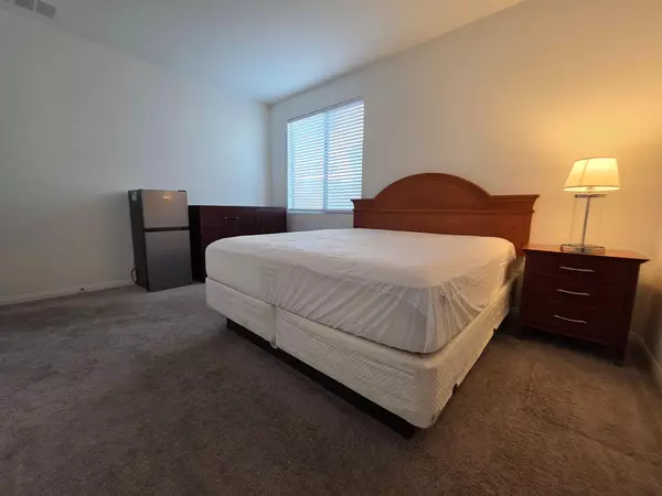 Coliving in Perris - Inland Empire, Los Angeles