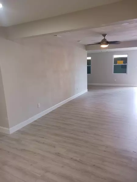 Coliving in Kenwood - Clearwater-St. Petersburg, Tampa