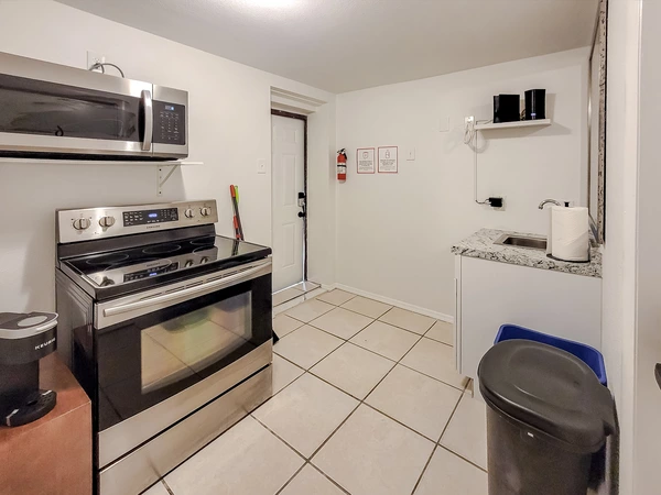 Coliving in Kenwood - Clearwater-St. Petersburg, Tampa