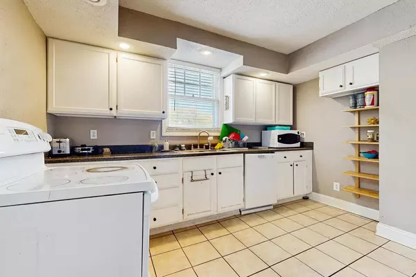 Coliving in Midtown-Westport - KCMO, Kansas City