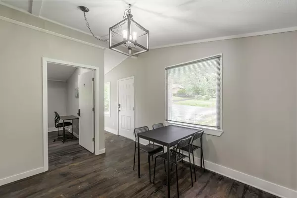 Coliving in Independence - Outer KCMO, Kansas City