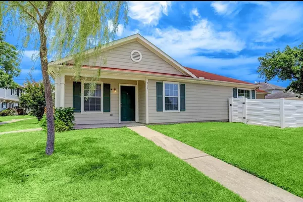 Coliving in Greater Greenspoint - Ne Houston, Houston