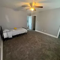 Coliving in Greater Greenspoint - Ne Houston, Houston
