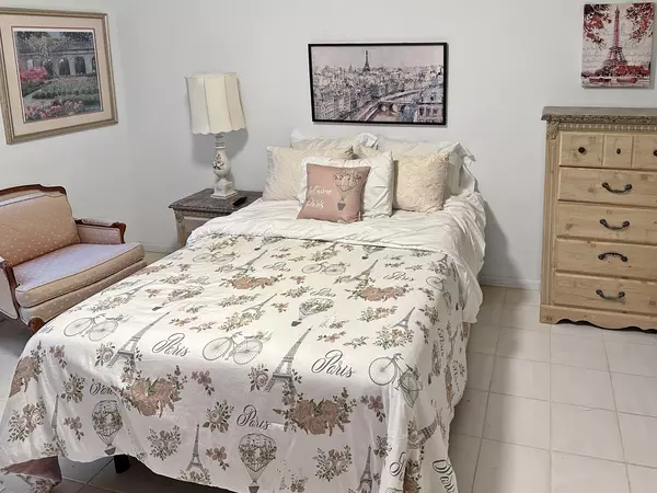 Coliving in Hogan - Southside, Jacksonville