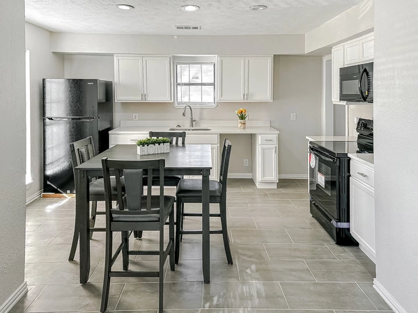 Coliving in Pleasant Grove - Se Dallas, Dallas