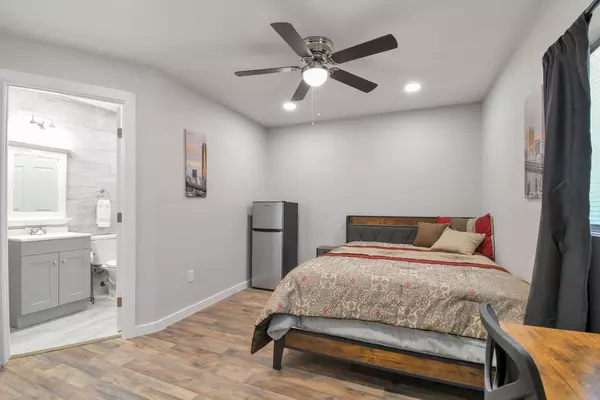 Coliving in Glendale - NW Valley, Phoenix