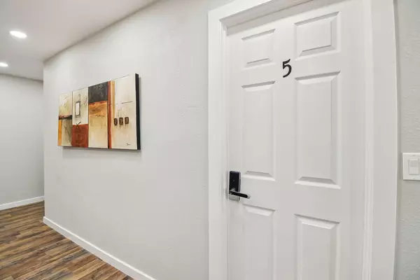 Coliving in Glendale - NW Valley, Phoenix