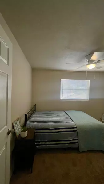 Coliving in Cedar Hills - Westside, Jacksonville
