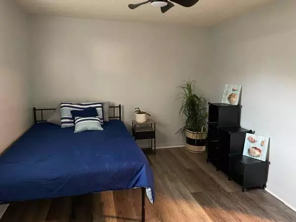 Coliving in Cedar Hills - Westside, Jacksonville