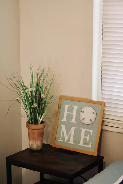 Coliving in Cedar Hills - Westside, Jacksonville