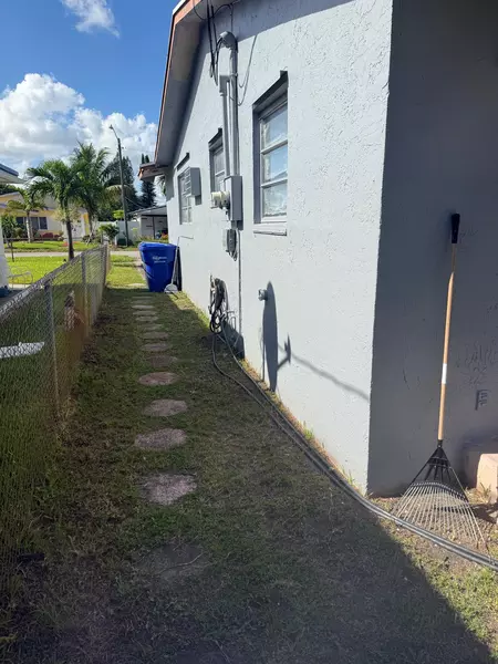 Coliving in West Park - Broward County, Miami