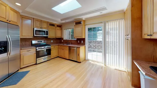 Coliving in Belmont CA - Peninsula, San Francisco