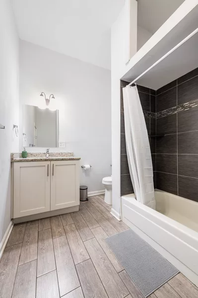 Coliving in West Town - West Side, Chicago