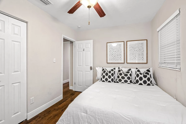 Coliving in Ybor City - Central Tampa, Tampa