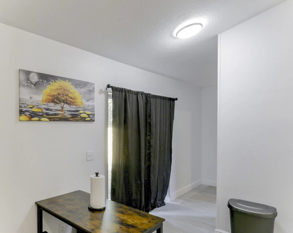 Coliving in Live Oaks Square - East Tampa, Tampa