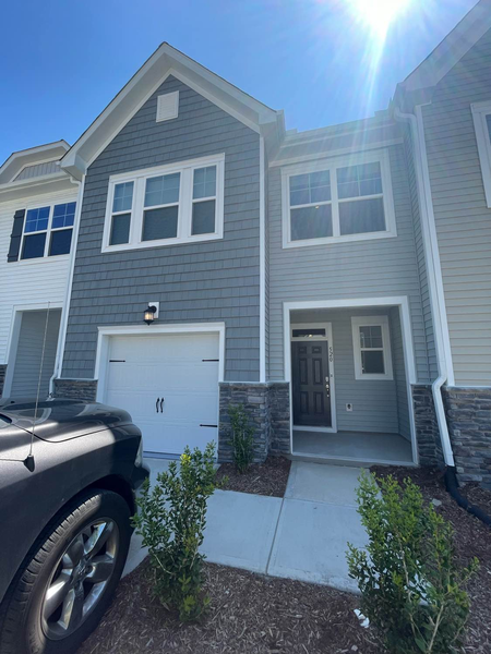 Coliving in Auburn - South Raleigh, Raleigh