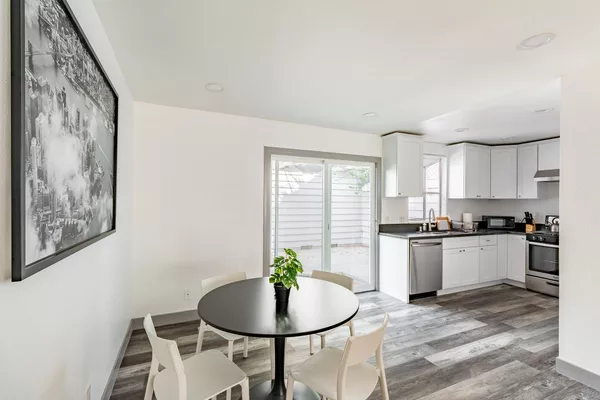 Coliving in Pasadena - The Verdugos, Los Angeles