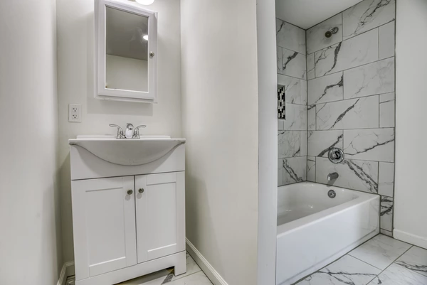 Coliving in Fells Point - Baltimore Metro Area, Washington DC