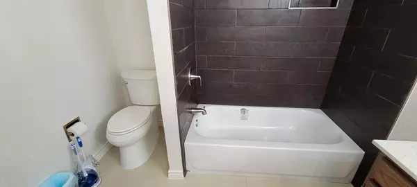 Coliving in Garland - Ne Dallas, Dallas