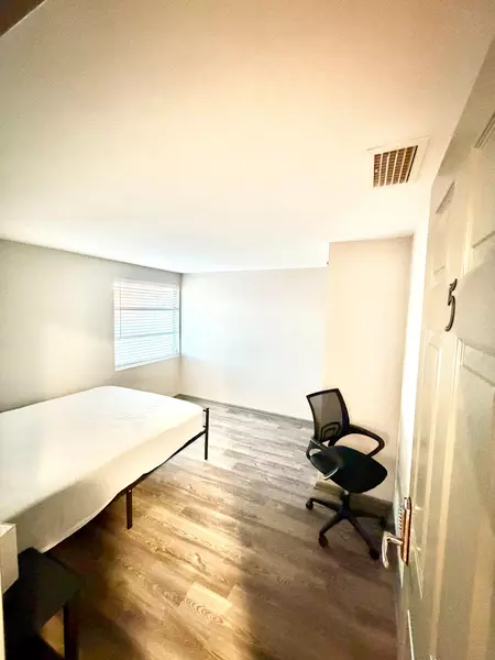 Coliving in Odessa - North Tampa, Tampa