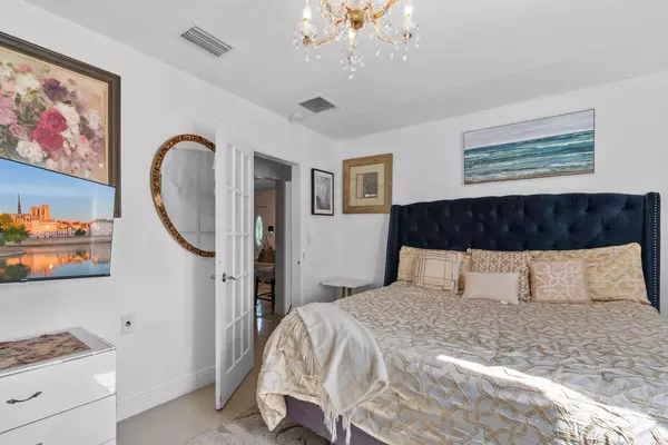 Coliving in Hallandale Beach - Broward County, Miami