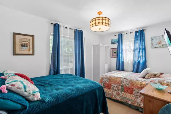 Coliving in Hallandale Beach - Broward County, Miami