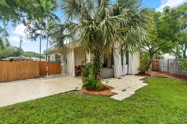 Coliving in Hallandale Beach - Broward County, Miami