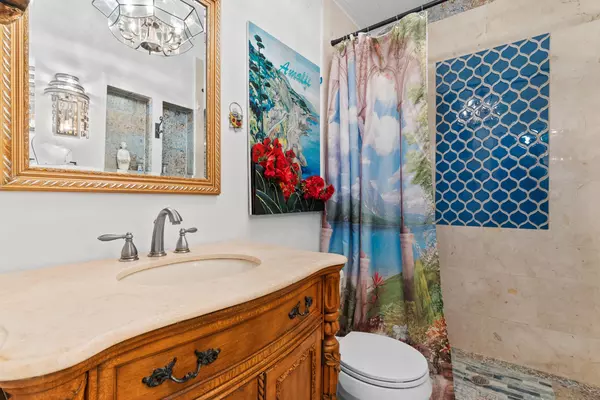 Coliving in Hallandale Beach - Broward County, Miami