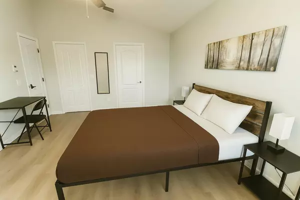 Coliving in Zephyrhills - North Tampa, Tampa