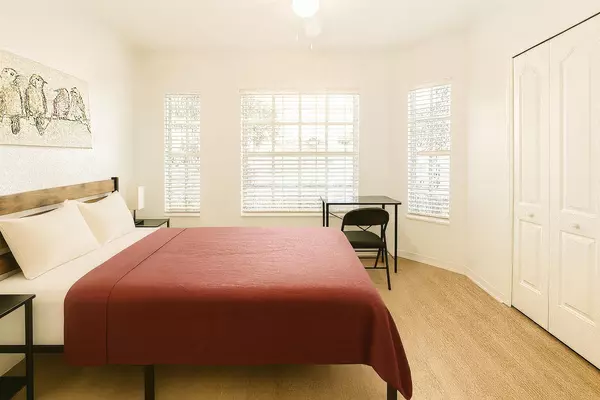 Coliving in Zephyrhills - North Tampa, Tampa