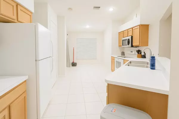 Coliving in Zephyrhills - North Tampa, Tampa