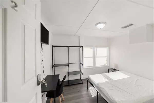 Coliving in Kenwood - Clearwater-St. Petersburg, Tampa