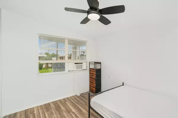 Coliving in Port Charlotte - North Port, Sarasota