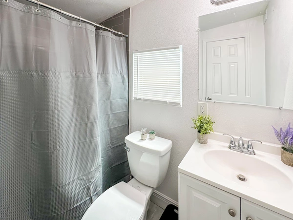 Coliving in Macfarlane Park - West Tampa, Tampa