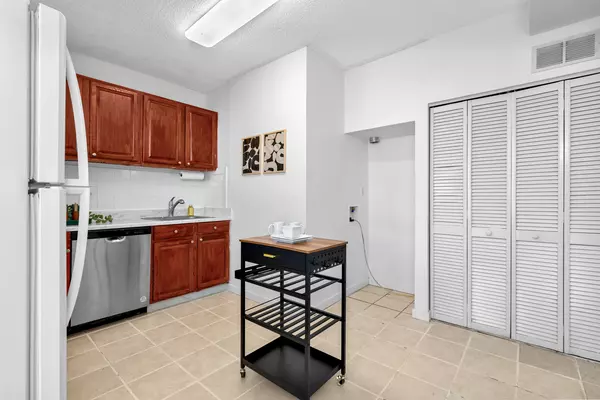 Coliving in Old North Columbus - North Columbus, Columbus