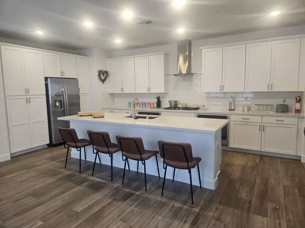 Coliving in Roseville - Outer SAC, Sacramento