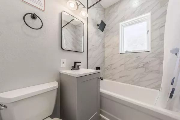 Coliving in Raytown - Outer KCMO, Kansas City