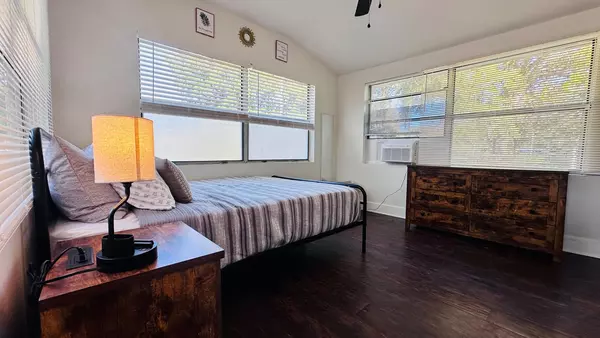 Coliving in Sans Pareil - Beaches, Jacksonville