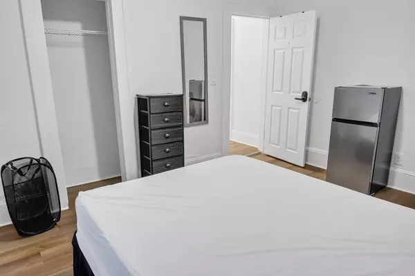 Coliving in Cedar Hills - Westside, Jacksonville