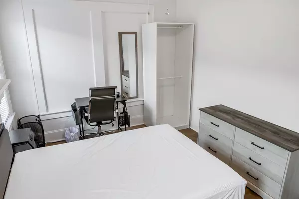 Coliving in Cedar Hills - Westside, Jacksonville